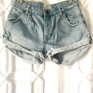 One Teaspoon Smiths 90s Style Light Blue Distressed Roll-Cuff Denim Shorts